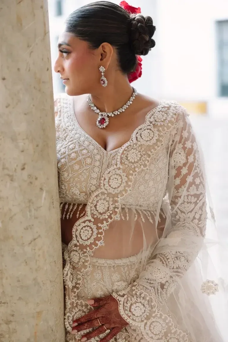 Novia hindú durante una boda en España