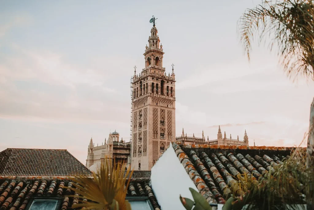 Terrace wedding venue with Giralda views in Seville